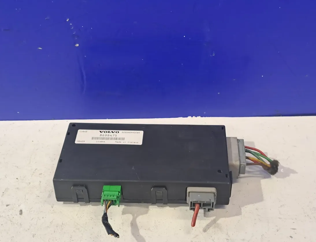 VOLVO S40 2 generation (2004-2012) Блок управления крюкa 8698475 33567338