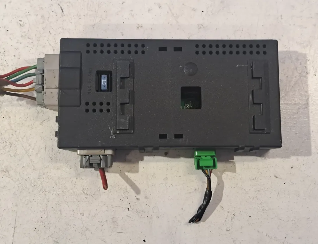 VOLVO S40 2 generation (2004-2012) Блок управления крюкa 8698475 33567338