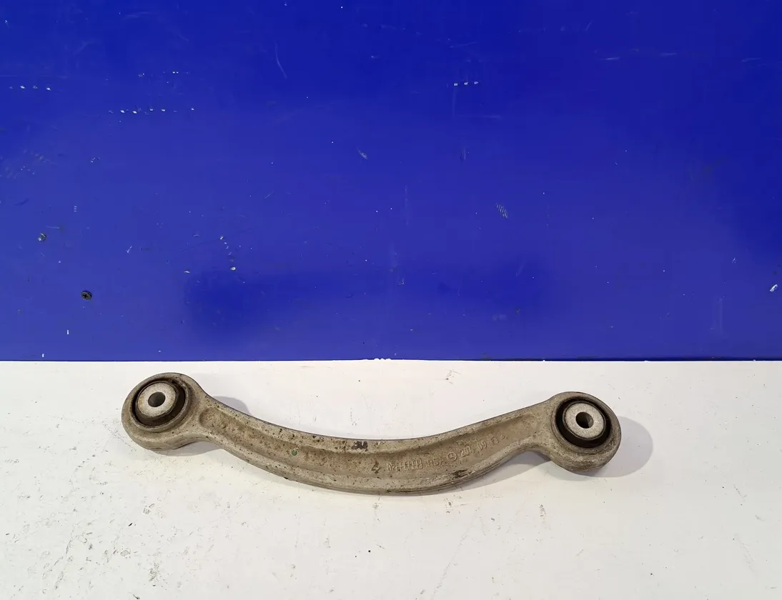 MERCEDES-BENZ C-Class W204/S204/C204 (2004-2015) Pravé zadné rameno trojhranného ramena 20409 33795718