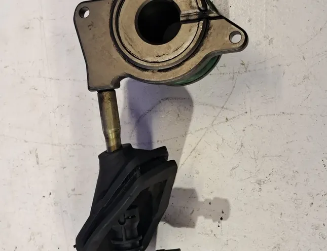 VOLVO V70 2 generation (2000-2008) Bыжимной подшипник 8667661 33928172