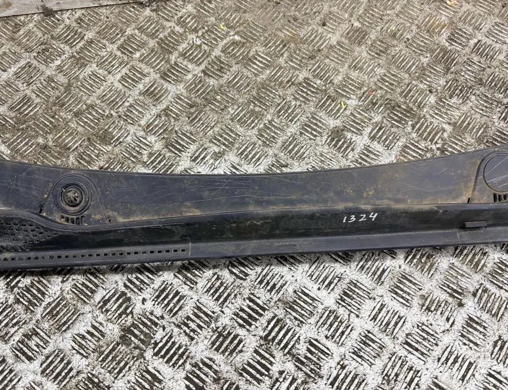 RENAULT Captur 2 generation (2019-2023) Пластмасса передняя стеклоочистителей 668119397R 34464071