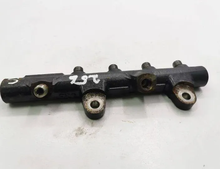 NISSAN Qashqai 2 generation (2013-2023) Топливная рейка 141981437,H8201225030,175213876R 26423086