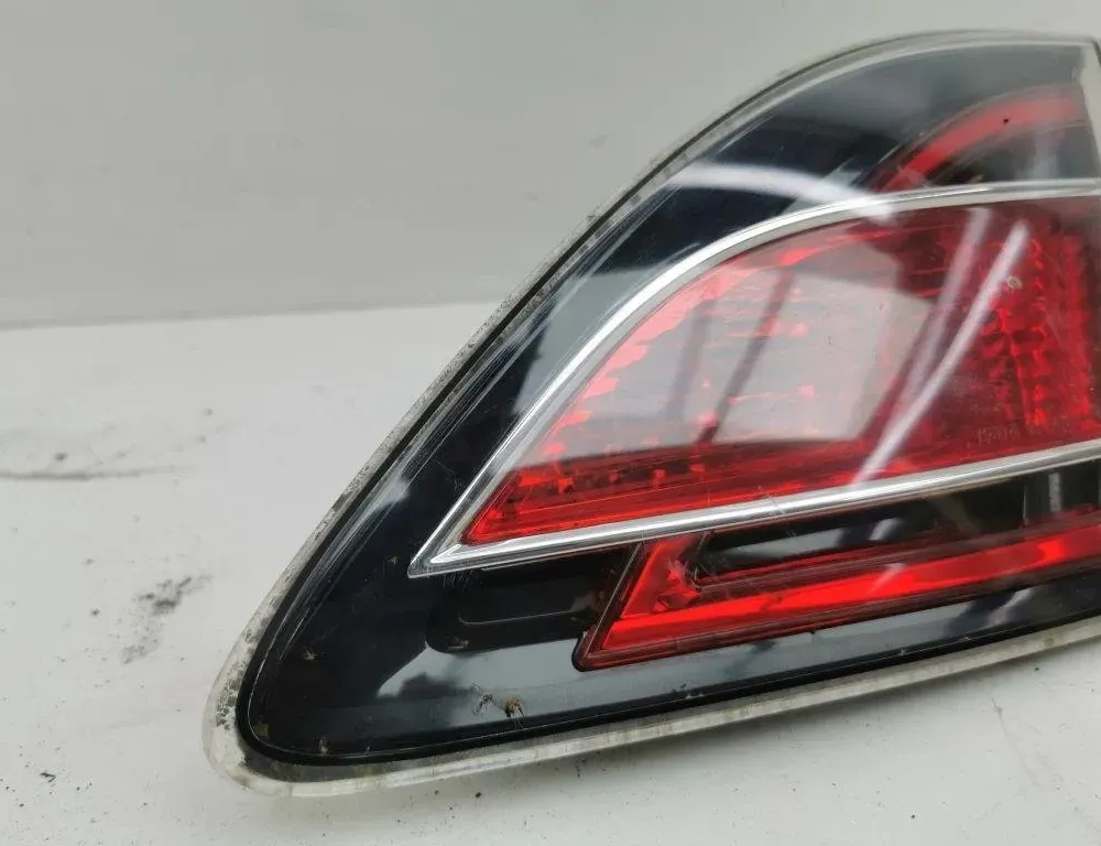 MAZDA 6 GH (2007-2013) Pravé zadné svetlo na kufri GS1F513F0 31139679