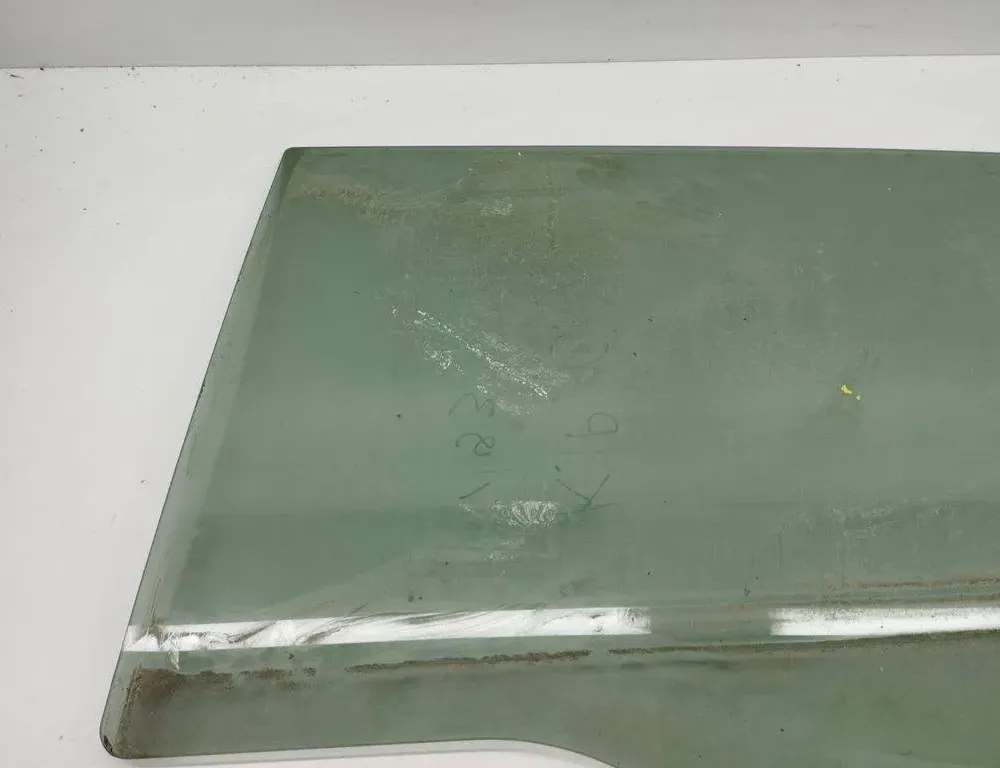 KIA Sportage 3 generation (2010-2015) Sklo zadnej ľavej dverí 43R00351 31165923