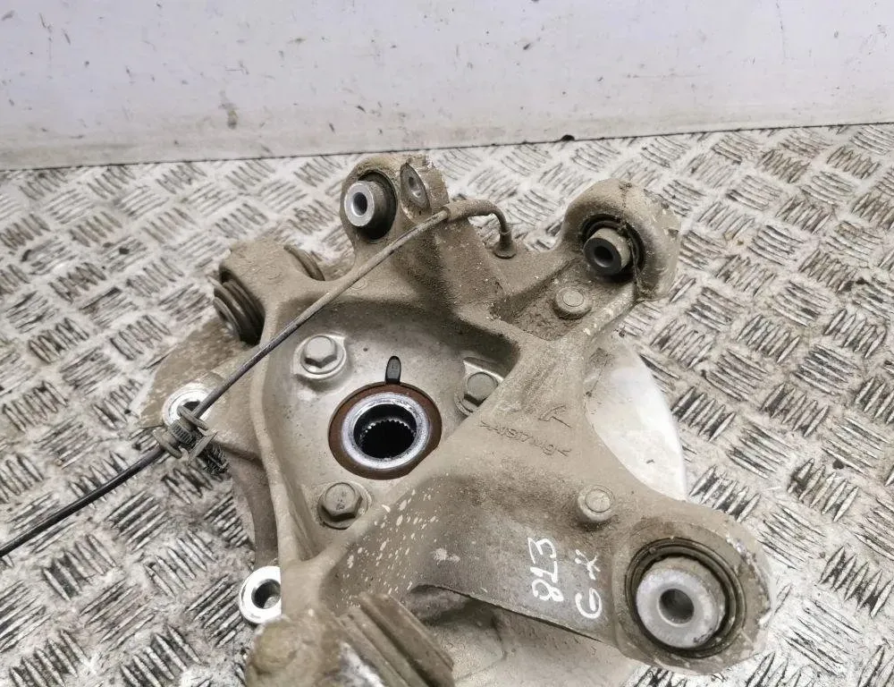 TESLA Model 3 1 generation (2017-2024) Ступица задняя правая 31196810