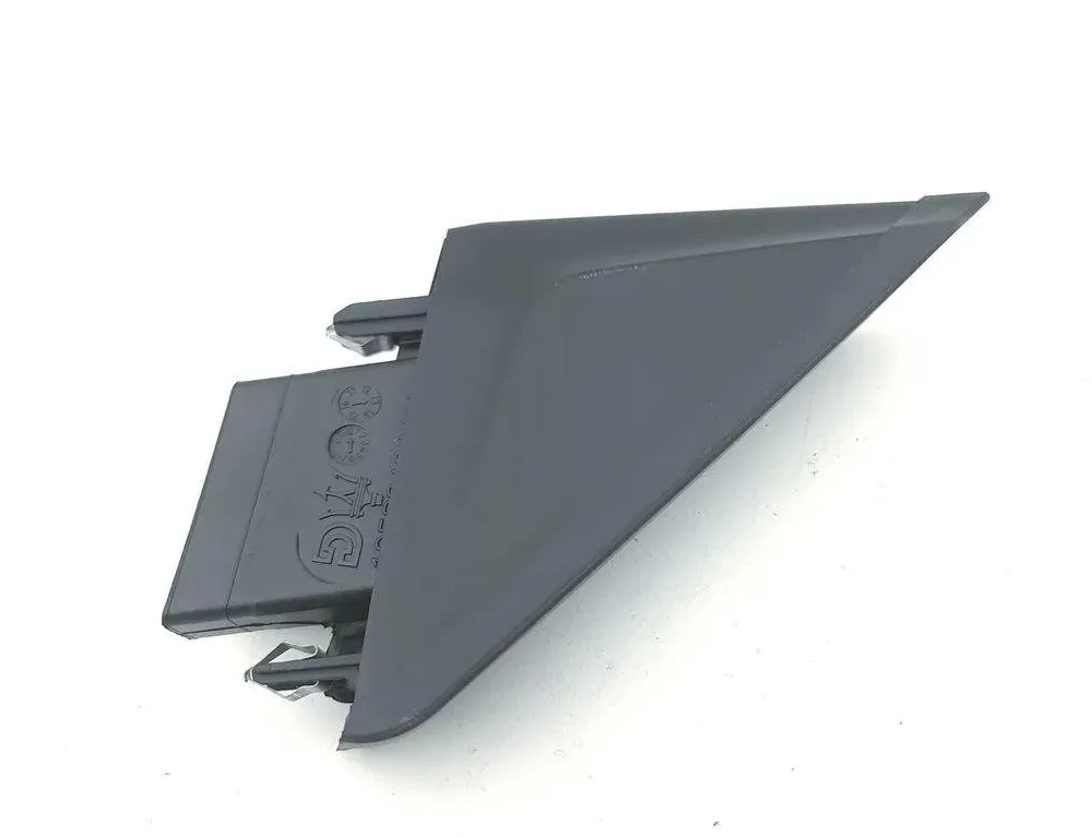 MASERATI Ghibli 3 generation (2013-2024) Вентиляционные отверстия в приборной панели 105804244CL 31553517