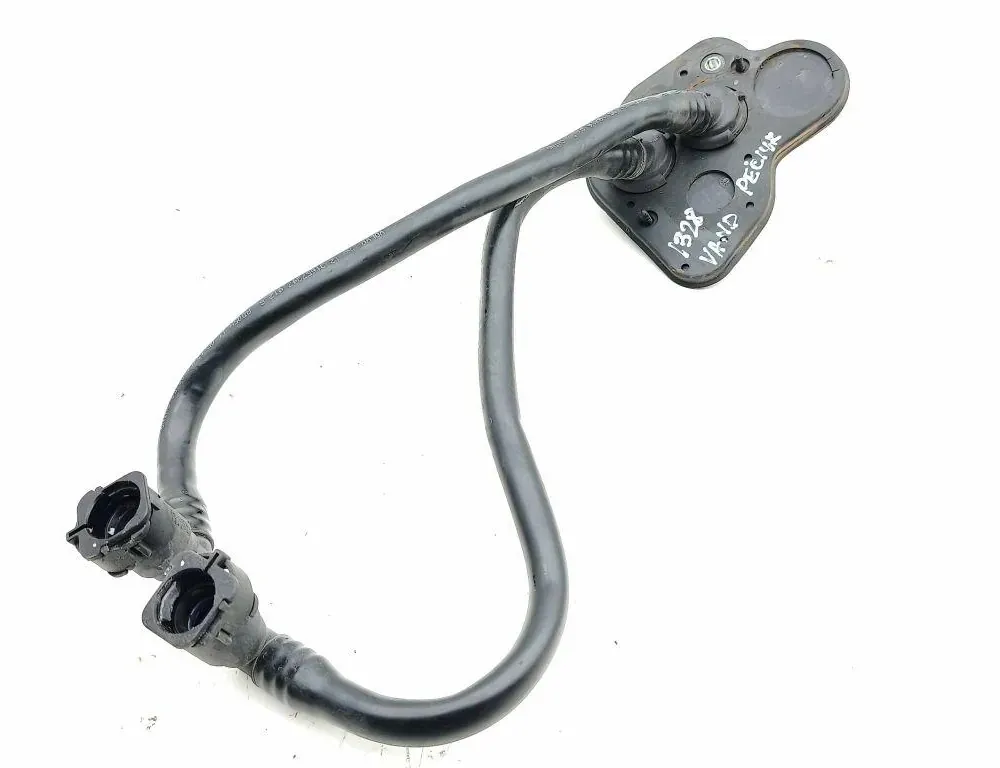 VOLVO S90 2 generation (2016-2023) Coolant Hose Pipe 31657347 33237109