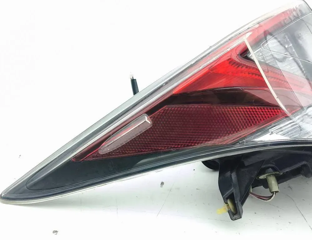 TOYOTA Prius 4 generation (XW50) (2015-2023) Ľavé zadné koncové svetlo 8156047150C 33475929
