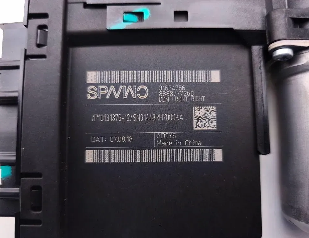 VOLVO S90 2 generation (2016-2023) Маторчик стеклоподъемника передней левой двери 31674756 33475967