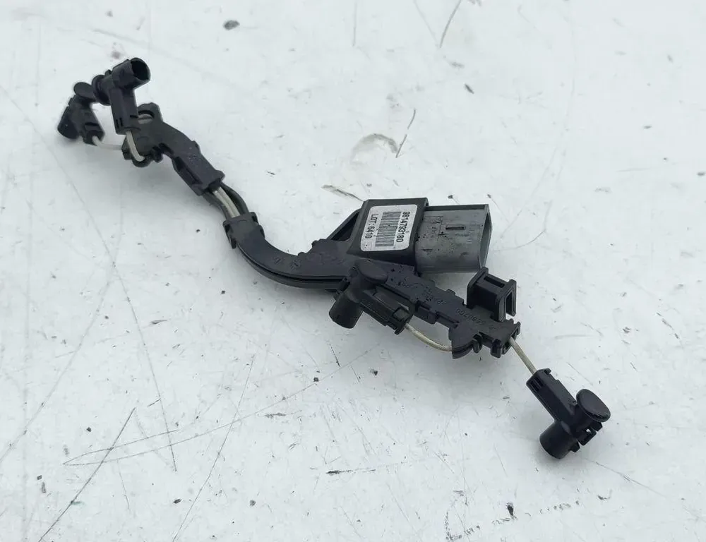 PEUGEOT 308 3 generation (2021-2023) Žhaviace sviečky drôty 9814793180,L0T6410 33533731