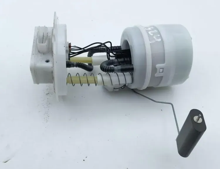 RENAULT Captur 2 generation (2019-2023) Топливный насос 100142037 34464064