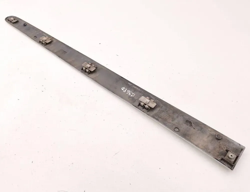 MERCEDES-BENZ Vito W639 (2003-2015) Pravé predné dvere formovanie A6396900462 34459260