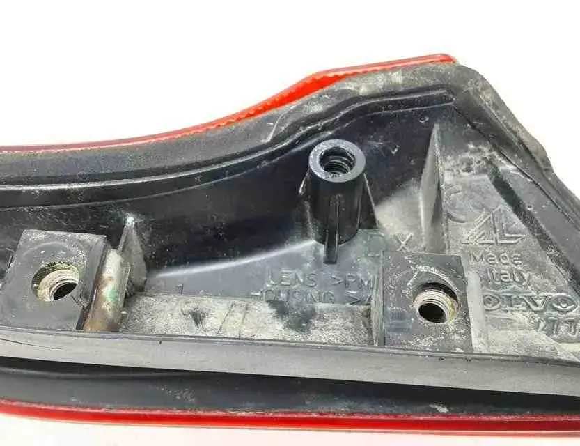 VOLVO C70 2 generation (2005-2013) Фонарь крышки багажника правый 32663235