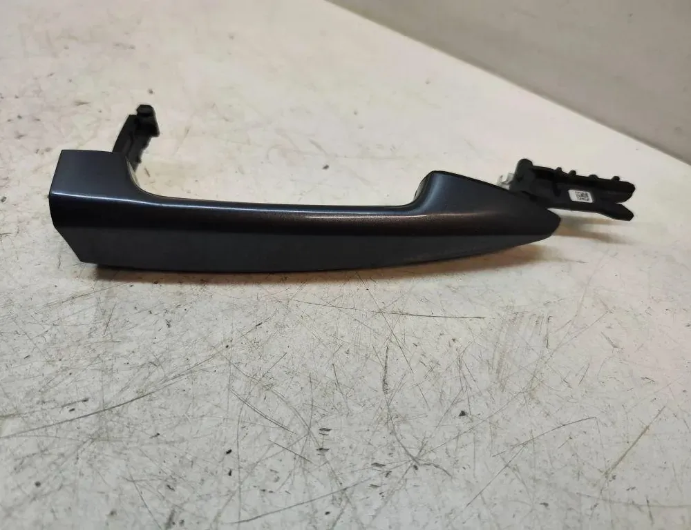 BMW X1 F48/F49 (2015-2023) Наружная ручка задней правой двери 33327836