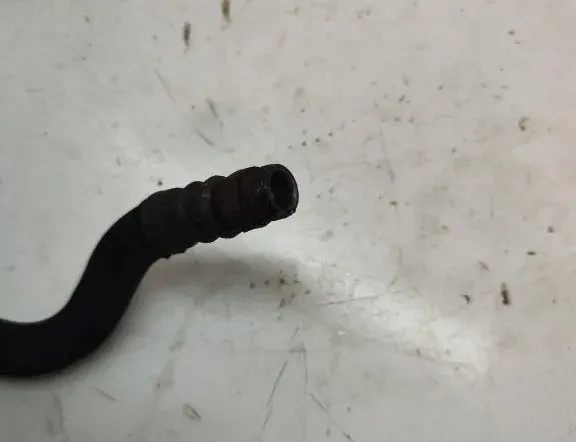 AUDI A4 B8/8K (2011-2016) Трубки кондиционера 33328198