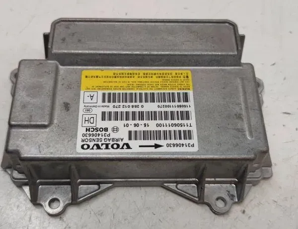 VOLVO V70 2 generation (2000-2008) Блок SRS P31406630 33328325