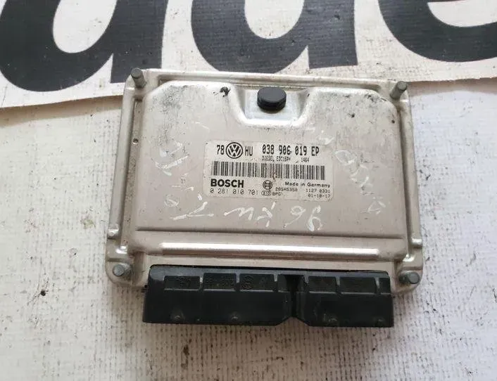 VOLKSWAGEN Passat B5 (1996-2005) Engine Control Unit ECU 0281010701,038906019,038906019EP 21490054