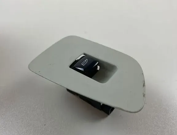 VOLVO XC90 1 generation (2002-2014) Кнопка стеклоподъемника передней правой двери 31376458 33269473