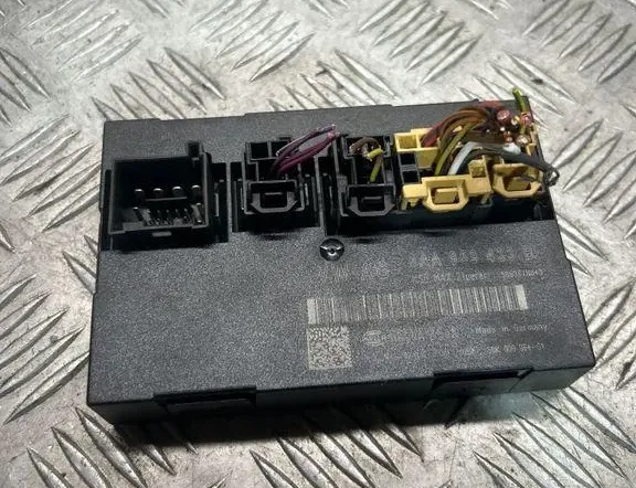 VOLKSWAGEN Passat B7 (2010-2015) Блок управления Комфорт 3AA959433B 33237395