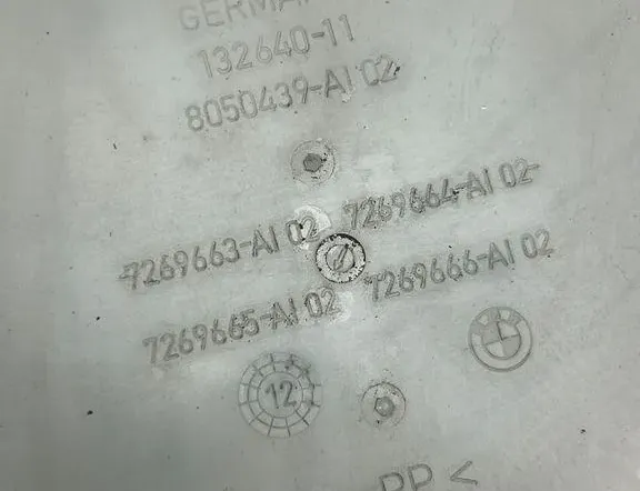 BMW 5 Series F10/F11 (2009-2017) Бачок омывателя 7269663 33347623