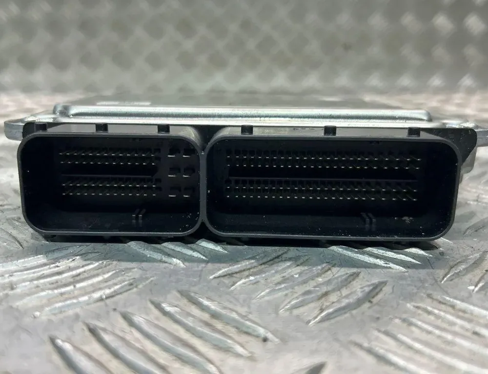 BMW 5 Series F10/F11 (2009-2017) Riadiaca jednotka motora 8518479 33536893