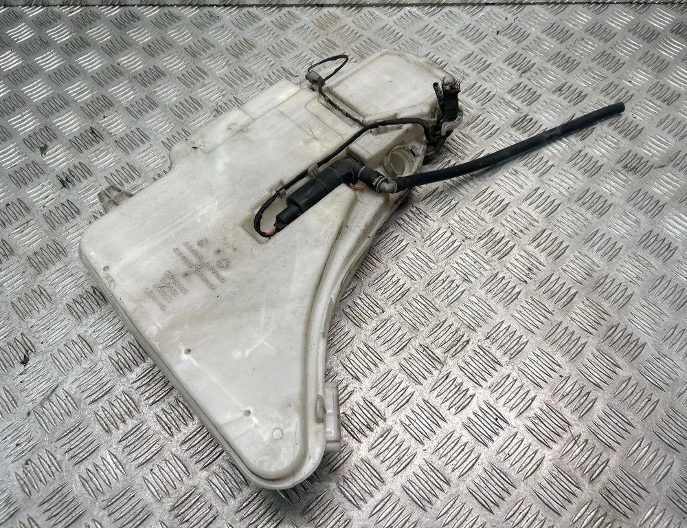 BMW 5 Series F10/F11 (2009-2017) Nádrž na ostrekovač okien 7269664 33537168