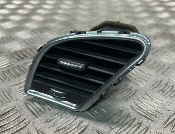 AUDI A5 8T (2007-2016) Dashboard Air Vents 8T1820901H 33705297