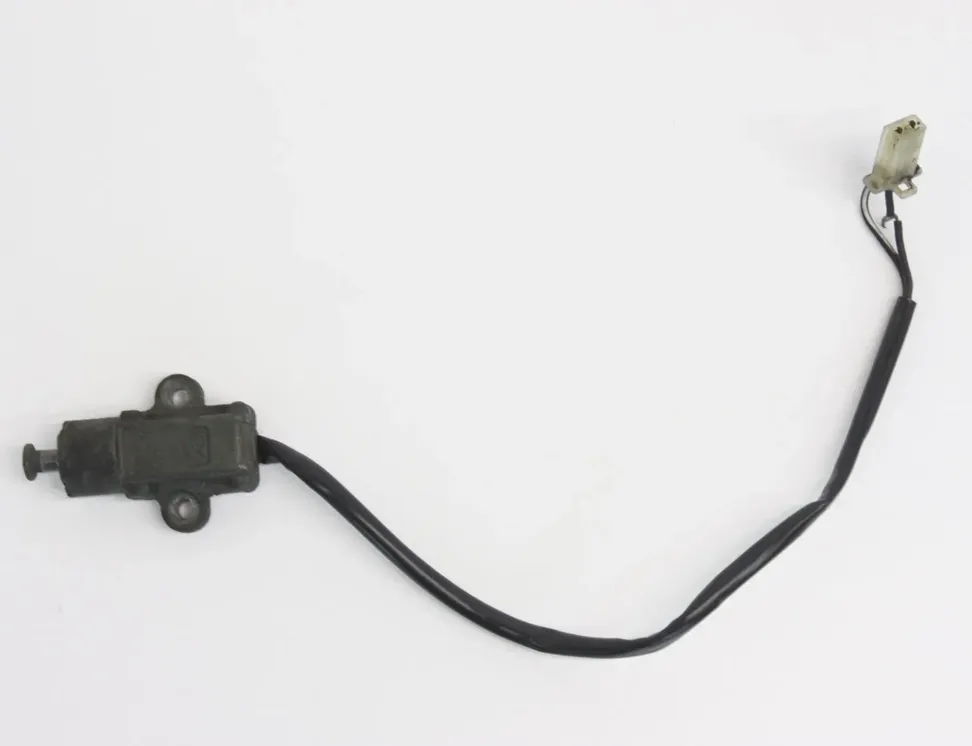 SUZUKI AN BURGMAN Датчик положения боковой подножки 10821112