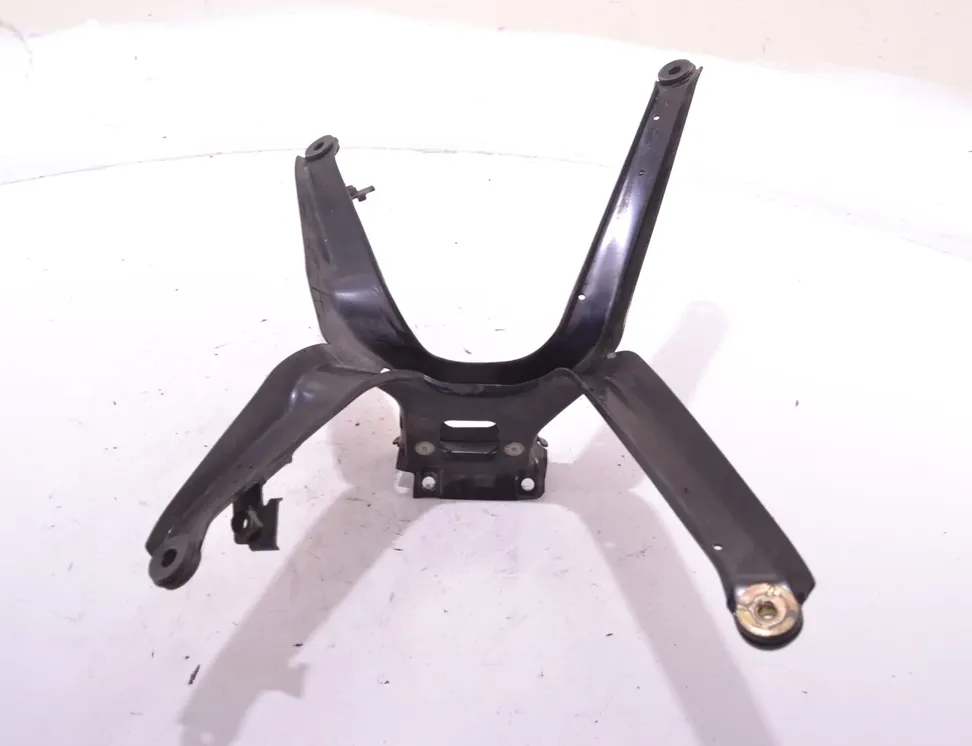 BMW K Predný držiak svetlometu na montáž kapoty Unavailable 15351316