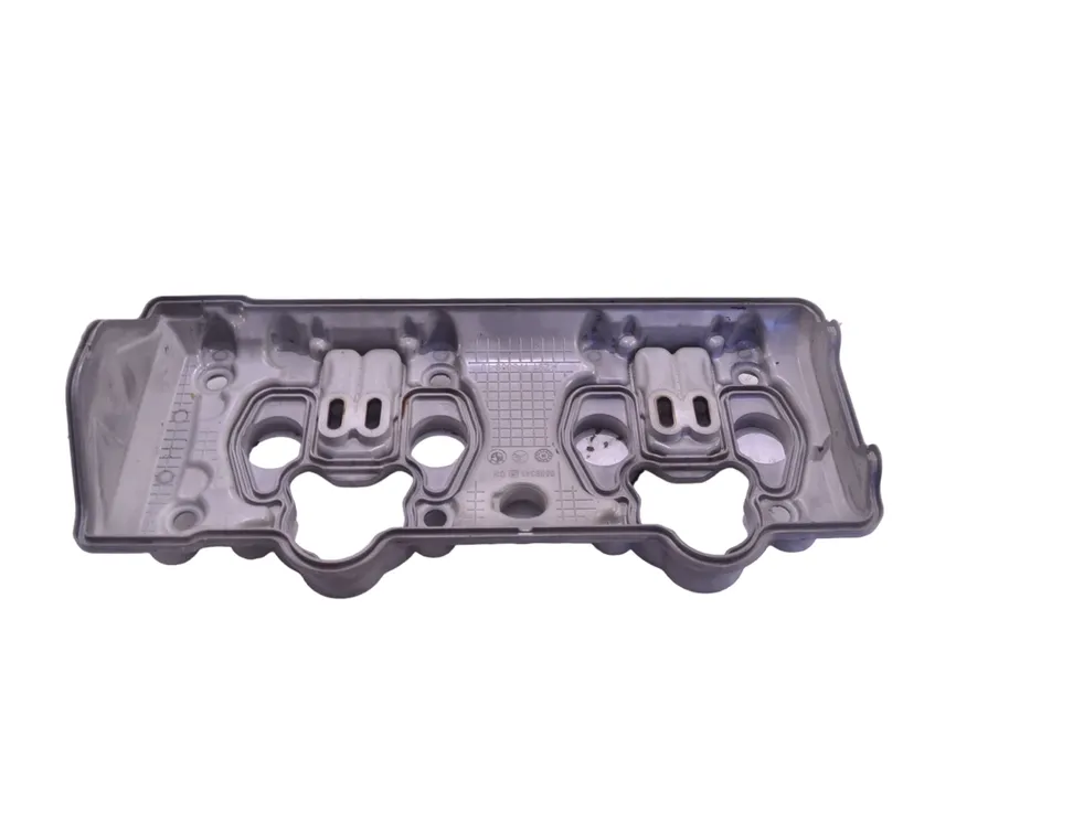 BMW S (2014-2019) Engine cylinder head valve cover 8569341 18804096
