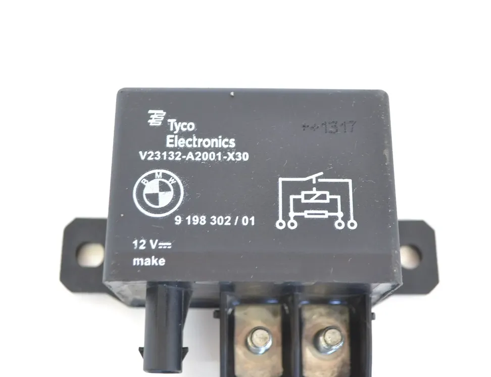 BMW F Starter relay solenoid 9198302 3226564