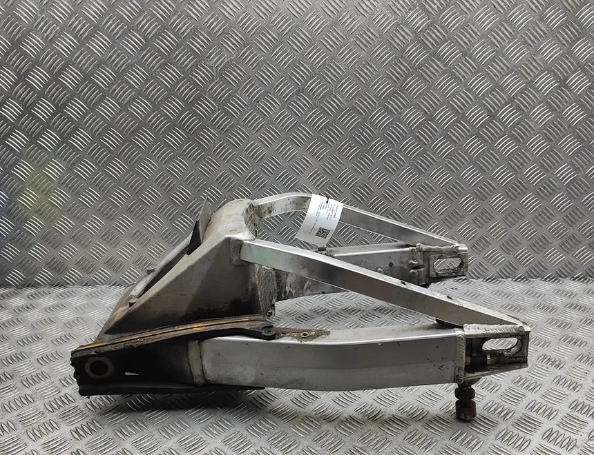 SUZUKI GSX Rear swingarm 33077477