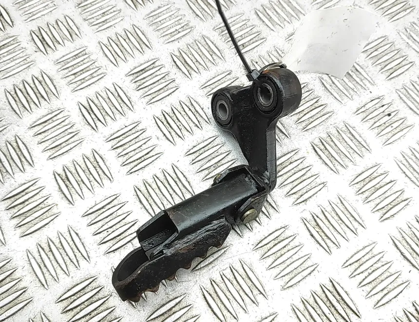 SUZUKI DR Front left side footrest peg hanger 33317469