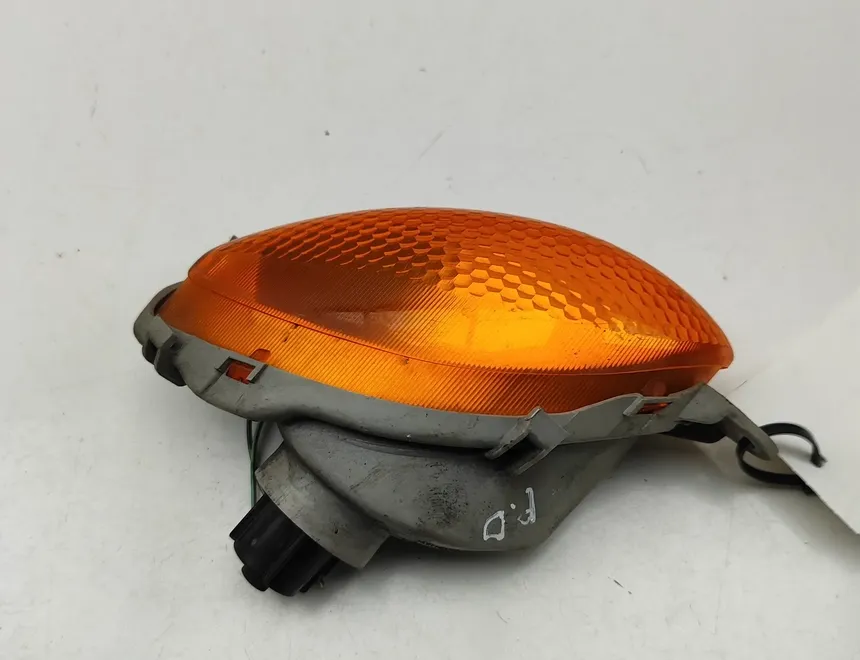 SUZUKI GSX Front right side turn signal indicator RH 35600-24F0R 33343286