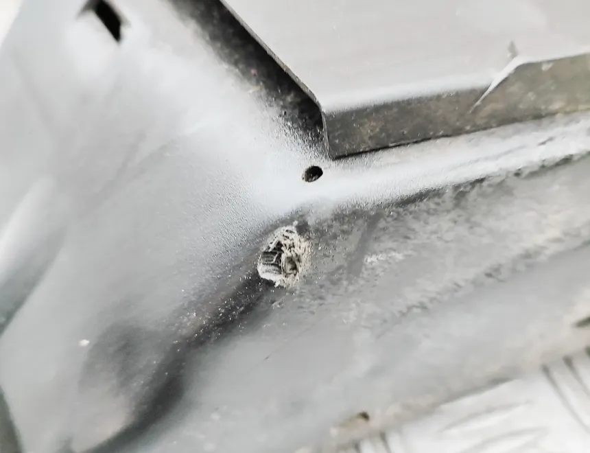 TRIUMPH SPEED Zadný vnútorný kryt 33364686