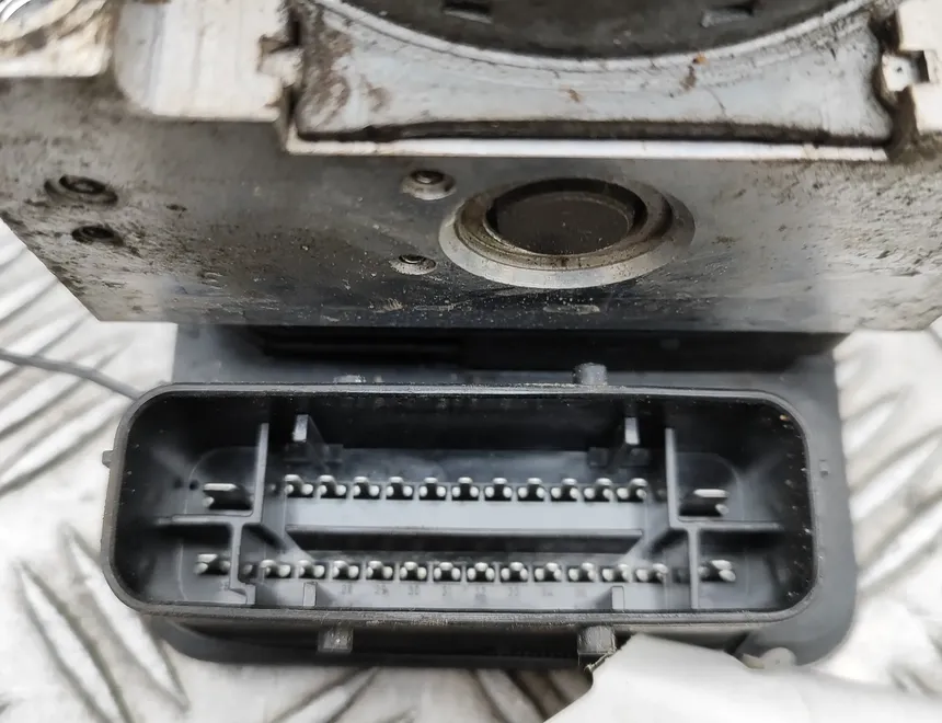 BMW R1250 (2019-2023) ABS block module pump 9444398 33455365