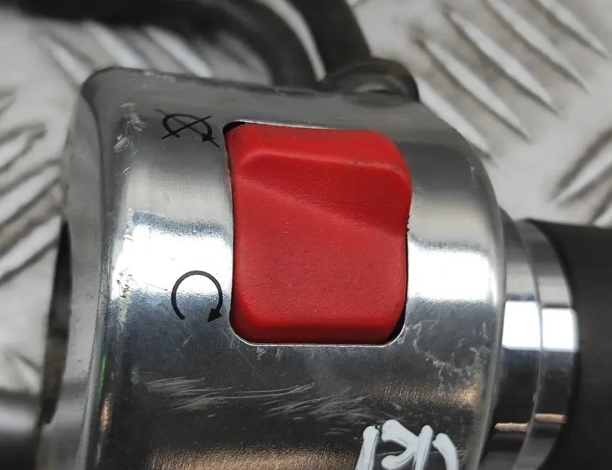 YAMAHA XVS Правый боковой переключатель передач 33707858