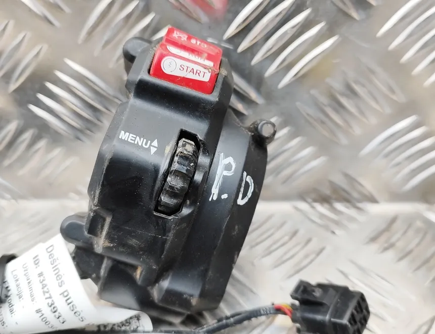 YAMAHA MT Pravý prepínač RH B5Y8291R0000,B5Y8291R0300 34273933