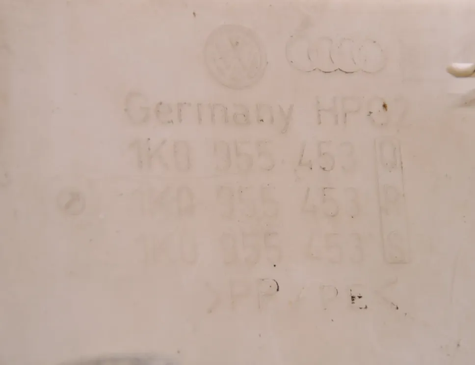 VOLKSWAGEN Golf 6 generation (2008-2015) Nádrž na ostrekovač okien 1K0955453Q 31983592