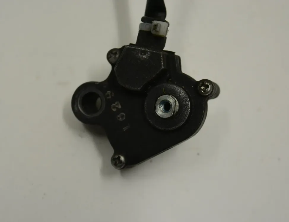 KAWASAKI Z Senzor neutrálnej prevodovky 18158670