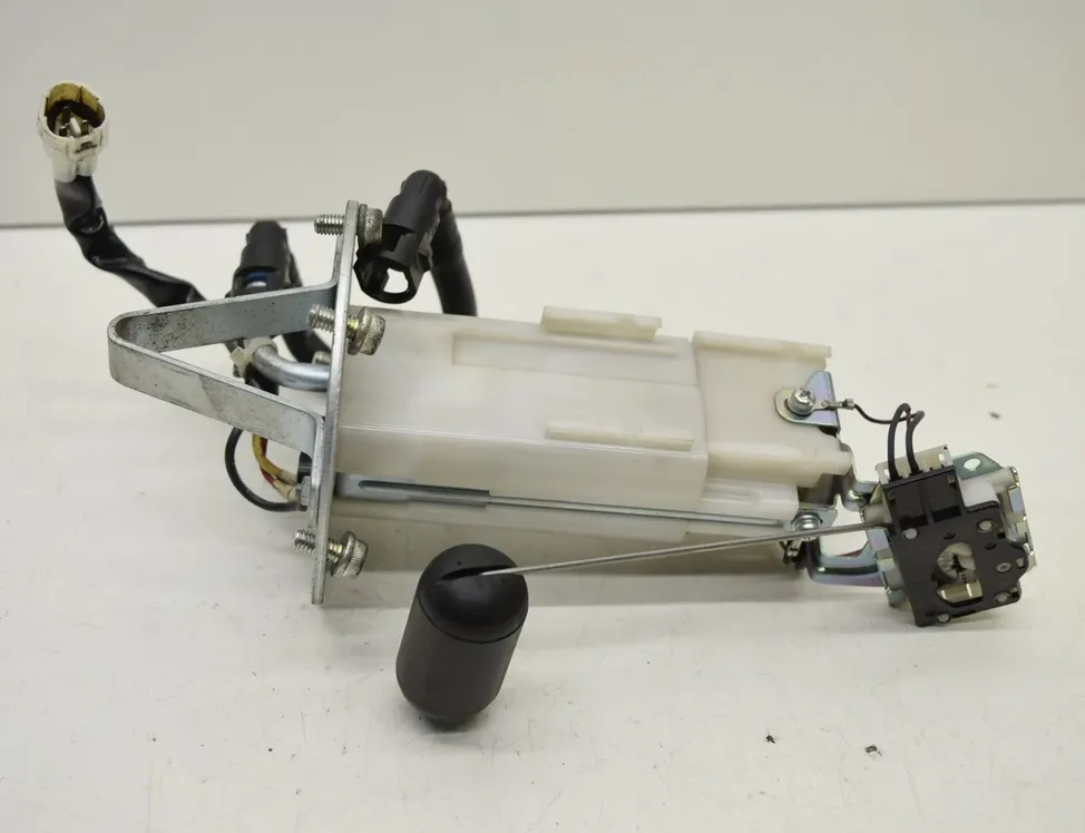 SUZUKI GSX-R Fuel pump UC-T35SU57,15100-37H00 28601781