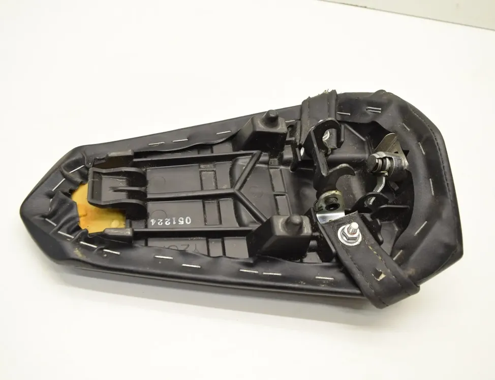 YAMAHA YZF-R Rear seat saddle bench 30661074