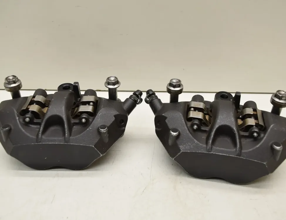 SUZUKI GSX-R Front brake calipers 33359508