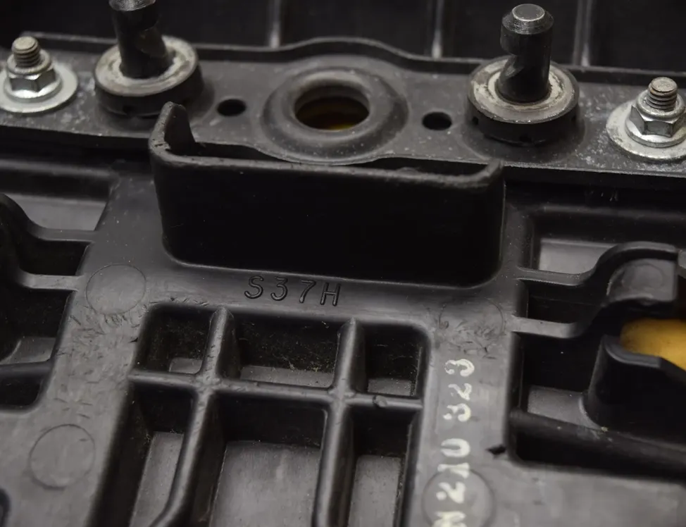 SUZUKI GSX-R Zadné sedadlo sedlová lavica 33812986