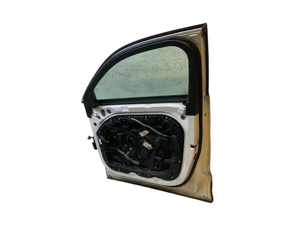 VOLVO XC40 1 generation (2017-2024) Pravé predné dvere 33931184