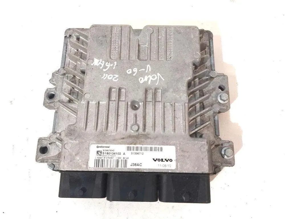 VOLVO V60 1 generation (2010-2020) Блок управления двигателем 31336712 30149865