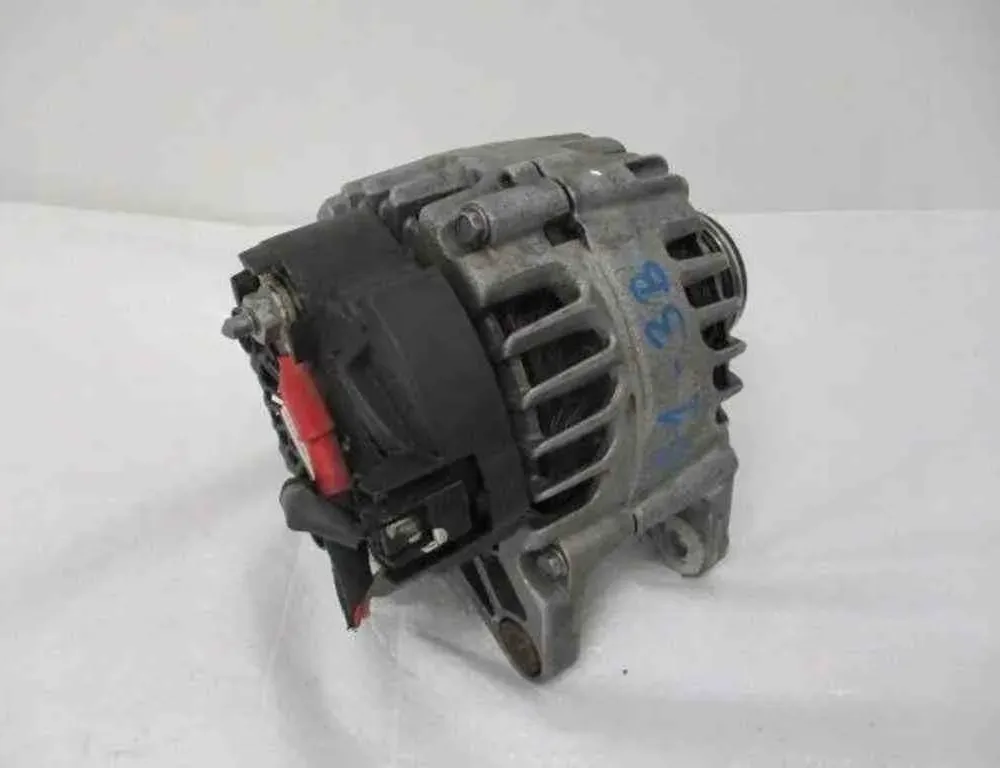 RENAULT Captur 1 generation (2013-2019) Alternátor 231001318R 32484620