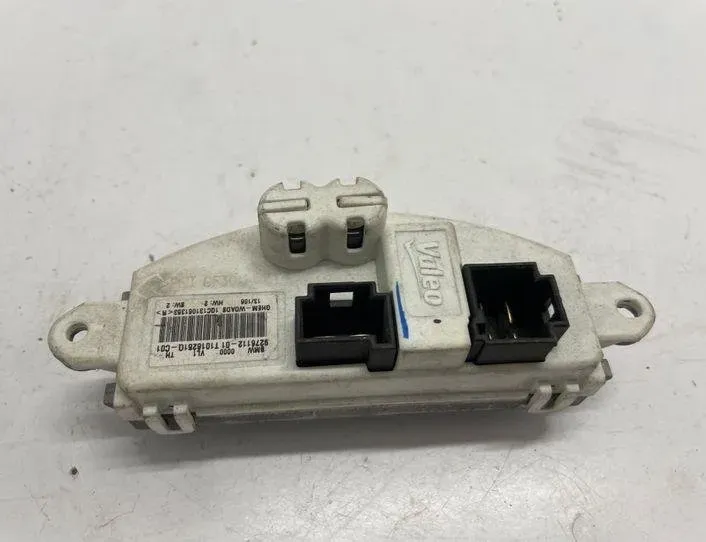 BMW 3 Series F30/F31 (2011-2020) Реле вентилятора печки салона 9276112 22172294