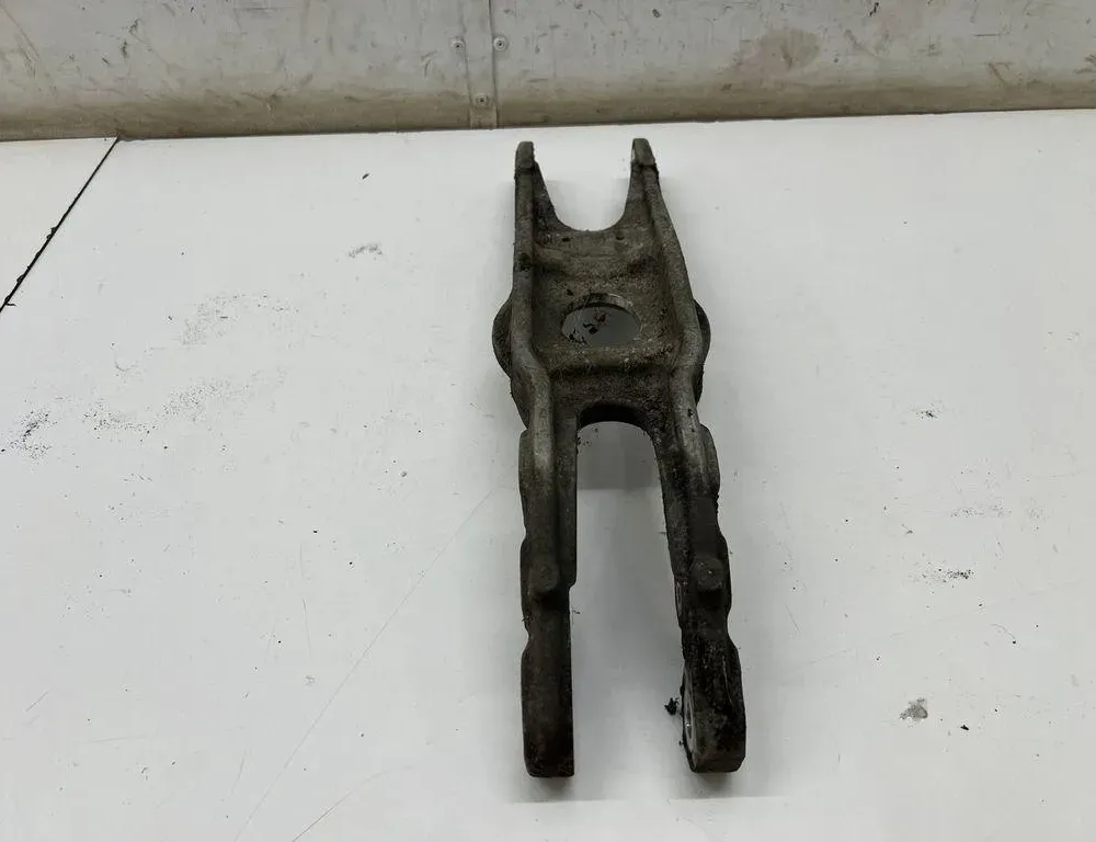 MERCEDES-BENZ E-Class W211/S211 (2002-2009) Rear Right Arm A205330 32809765