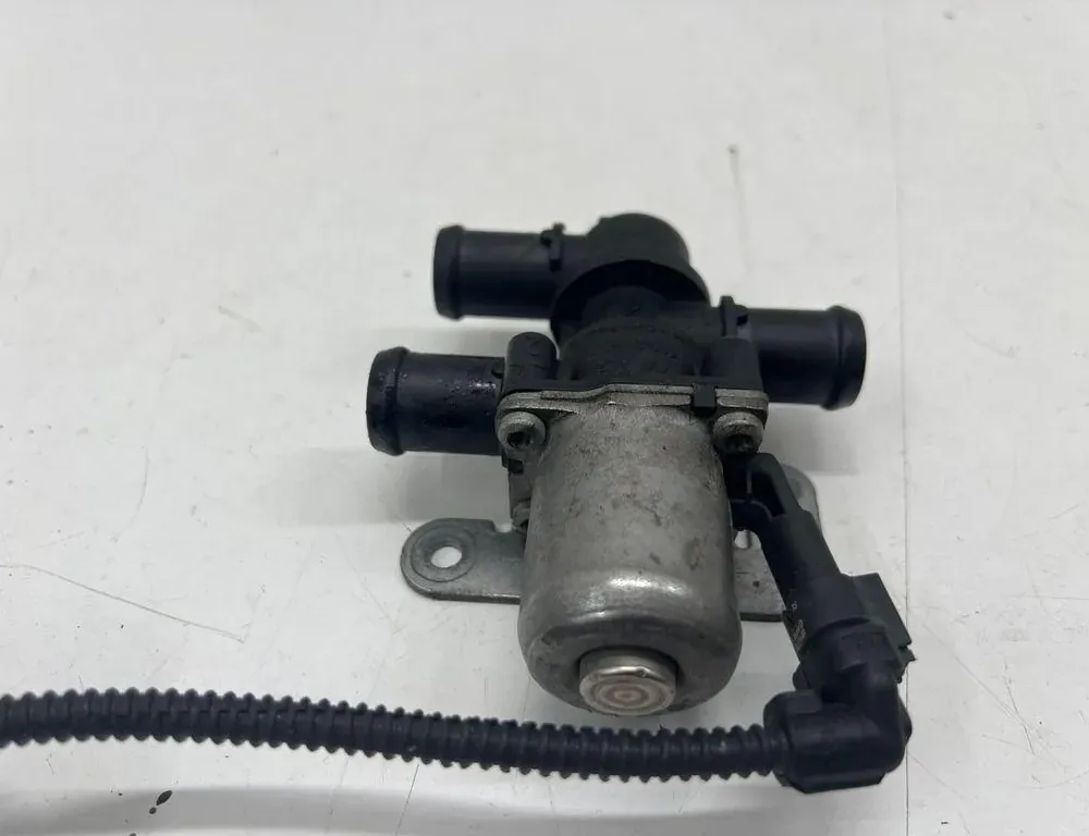 AUDI A3 8V (2012-2020) Vykurovací radiátorový ventil 5Q0906457C 33178346